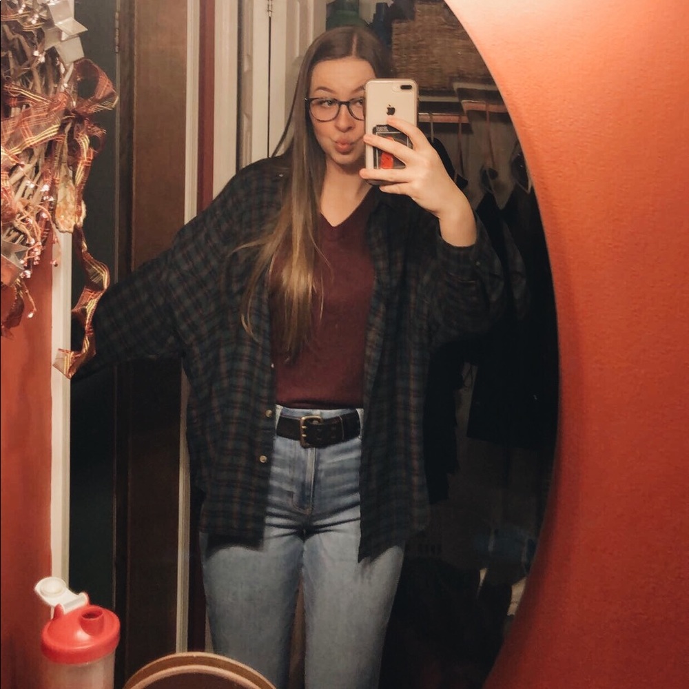 Meet your Posher, Hannity